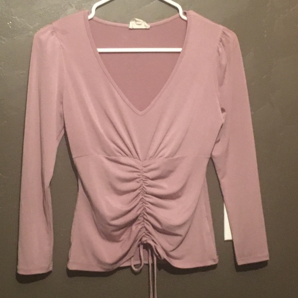 Medium Elegant Pink Ruched V-Neck Top - Picture 1 of 2